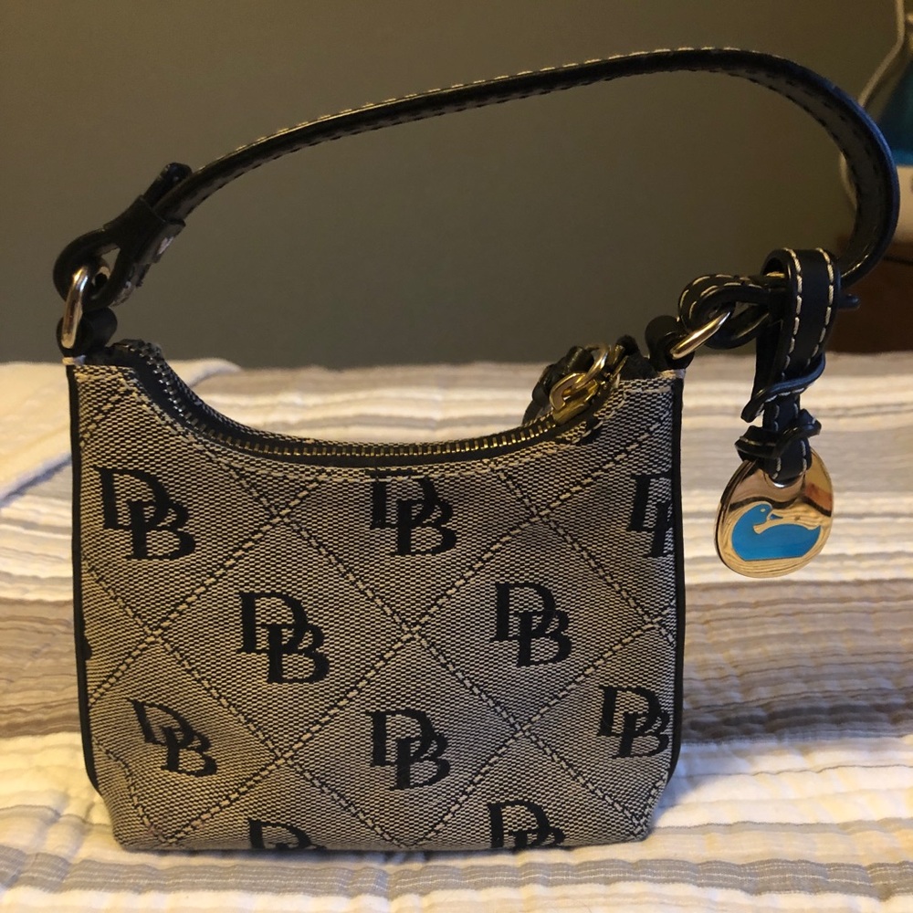 Vintage Dooney & Bourke Bitsy Bag